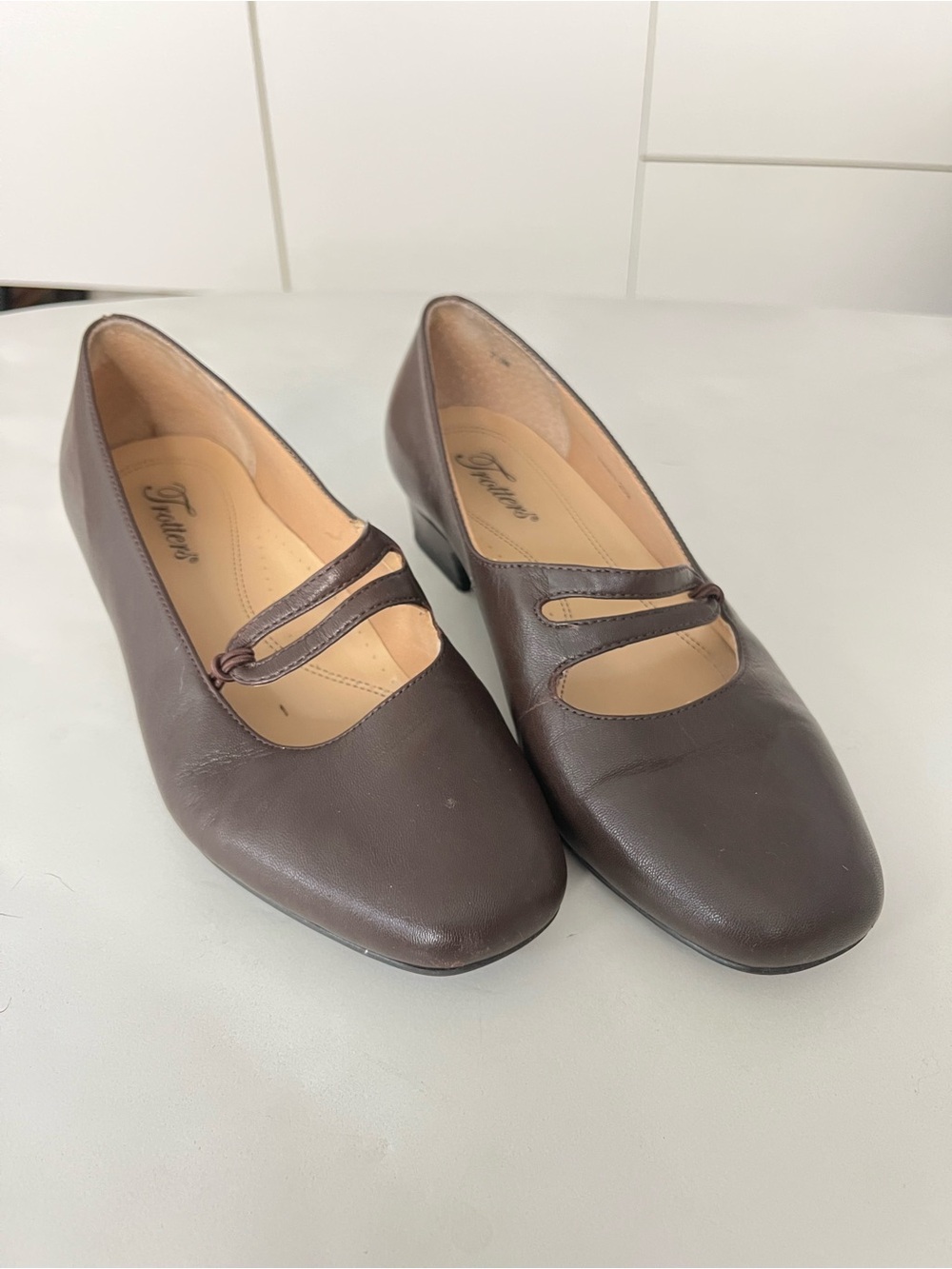 Vintage Trotters Mary Jane Brown Low Heel Double Strap Leather Pumps 7.5 Wide